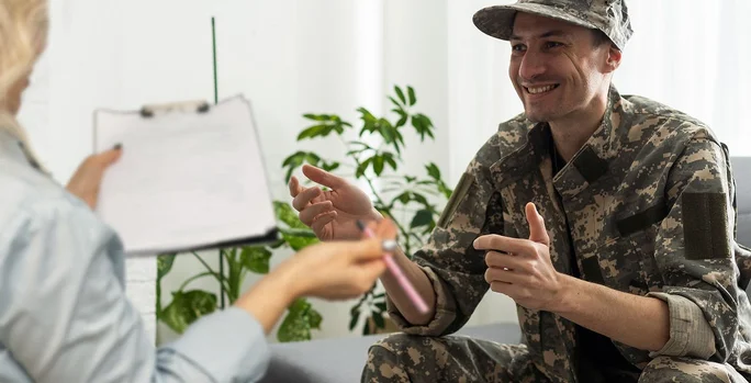 War veteran talking about problems during therapy.